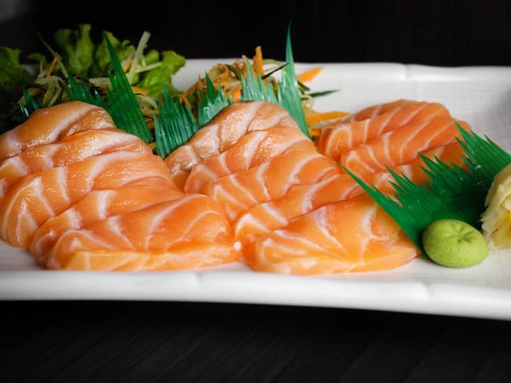 Sashimi de salmão · 7 ou 14 peças
